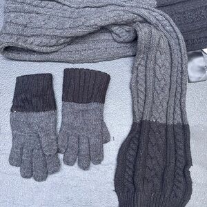 H&M Cable Knit Scarf & Knit Gloves Gray & Black Size 1.5-2Y